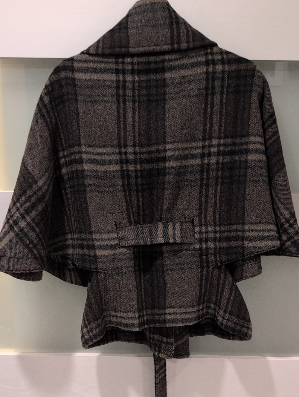 Cape Coats - Picture 5 of 8